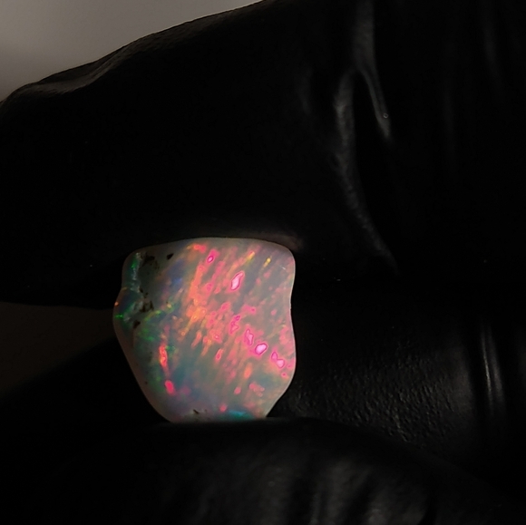Spectacular Natural Opal With Rate Pattern - Picture 14 of 16
